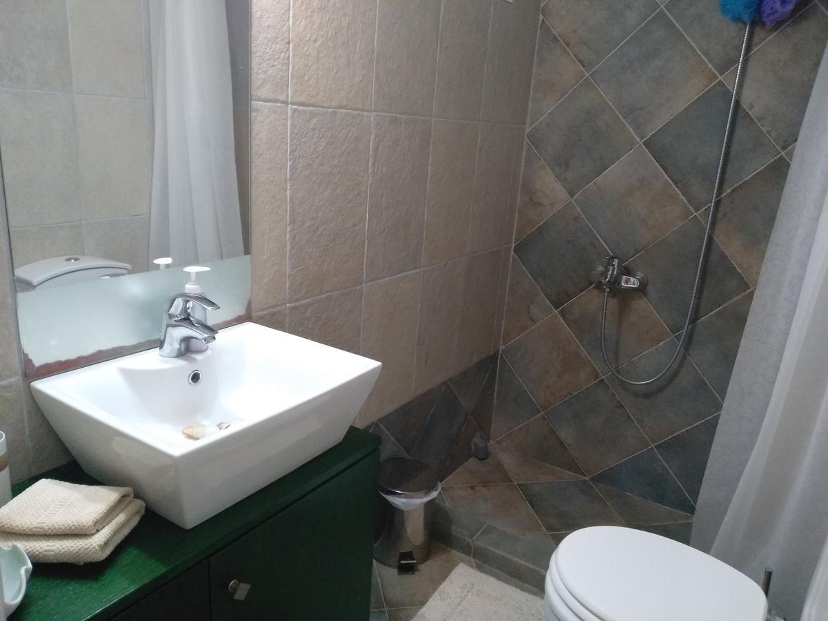 Apartment With Private Pool Кьятон Экстерьер фото